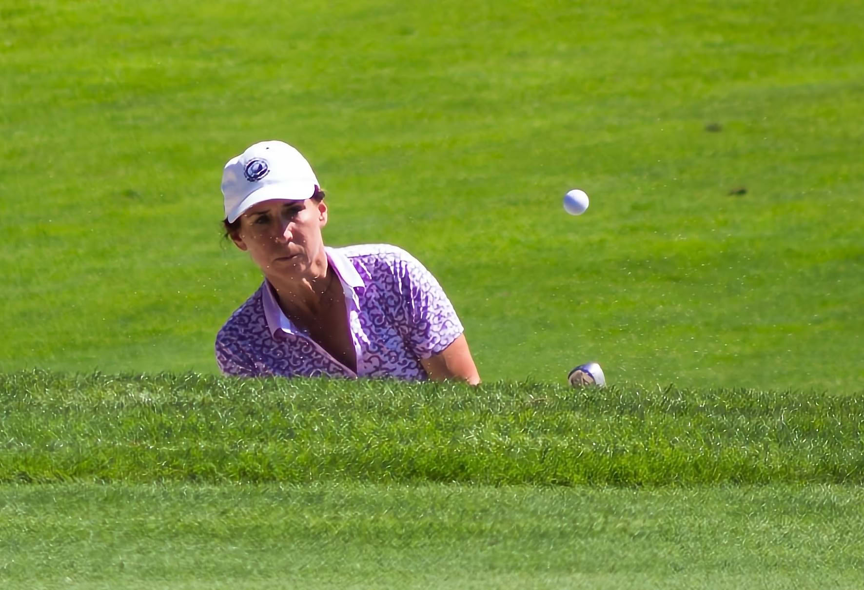 Golfschlag auf das Green